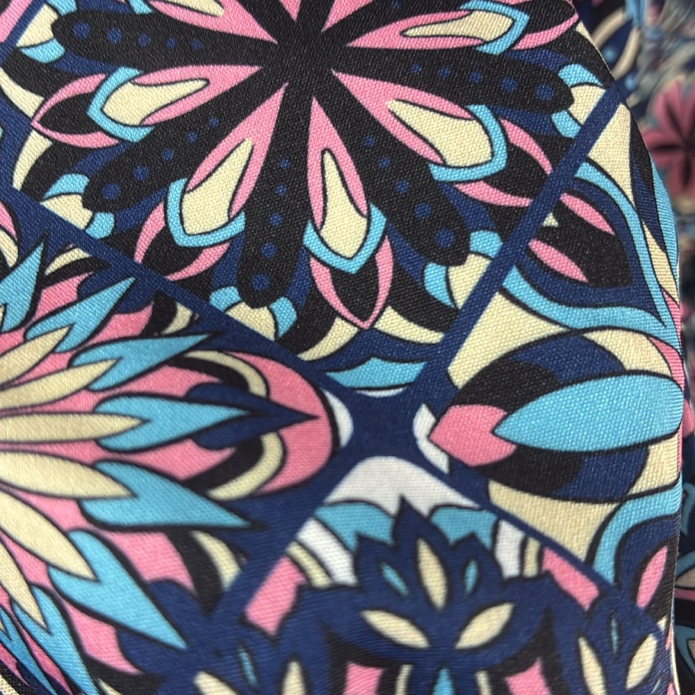 EMERY ROSE XXL TOP - Picture 6 of 12